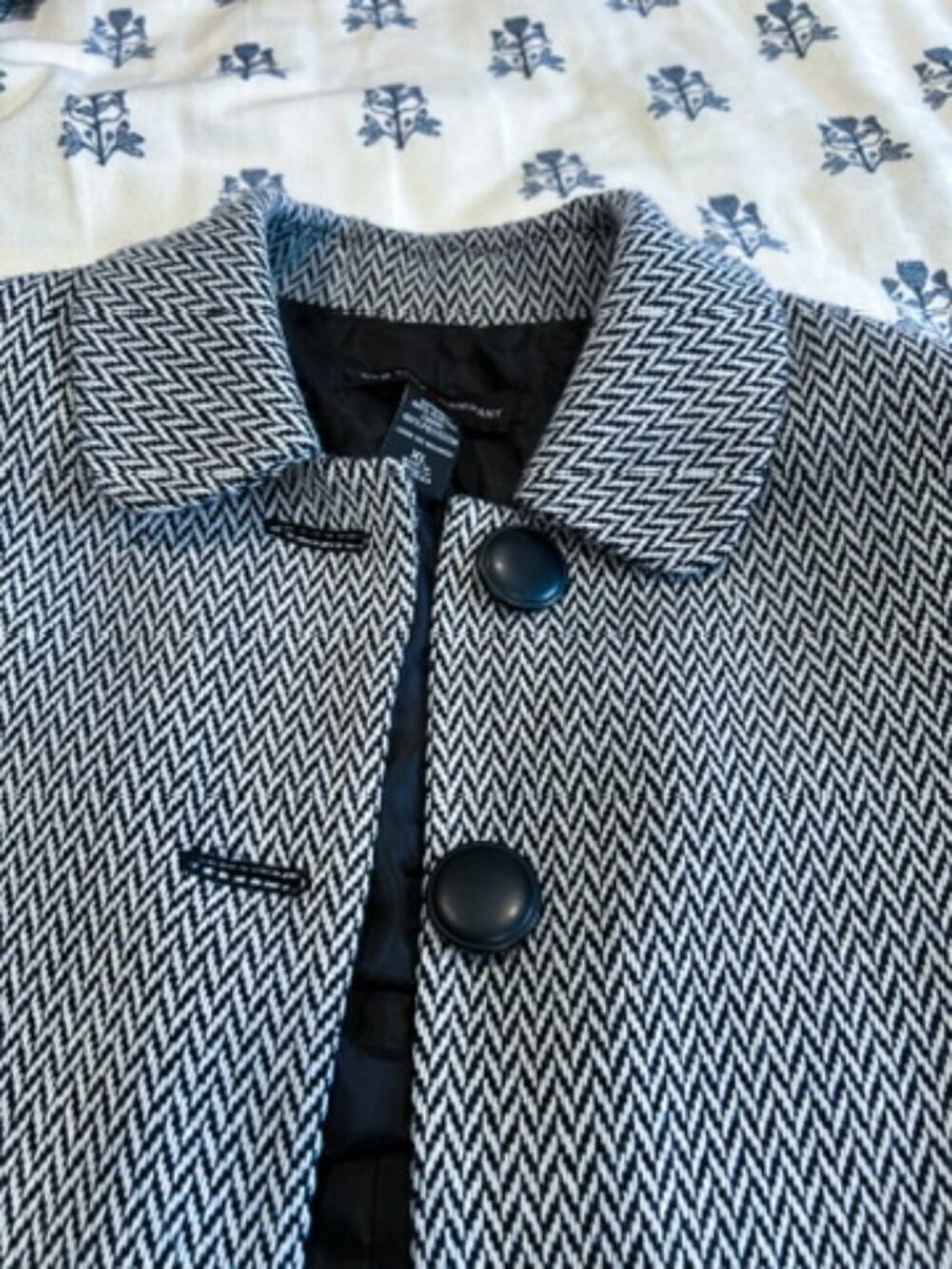 New York & Co Herringbone Cropped Jacket - B&W | XL - Picture 2 of 4